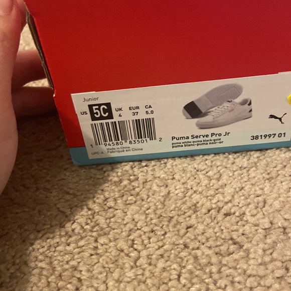 White puma shoes size 5 - Picture 2 of 6
